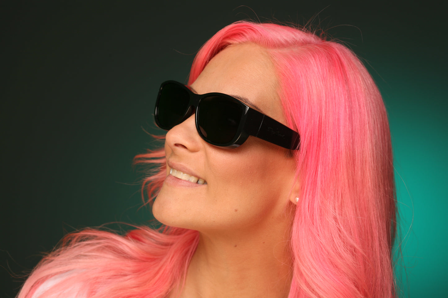 DC-POL-2008-Polarisierte Sonnenbrillen eignen sich bestens zum Autofahren