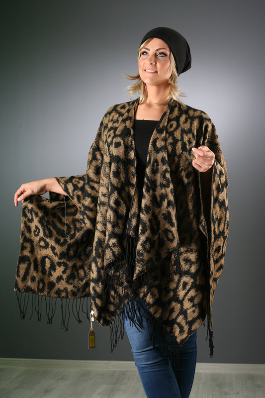 DC-Poncho-C6-Katzenmuster