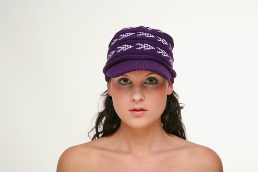 DC-W-452-Modische Strickmütze in Lila mit weißem Muster