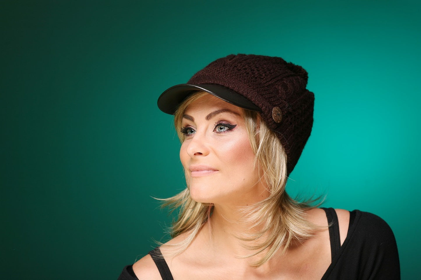 DC-W-410-sportliche Schirmmütze mit Bommel