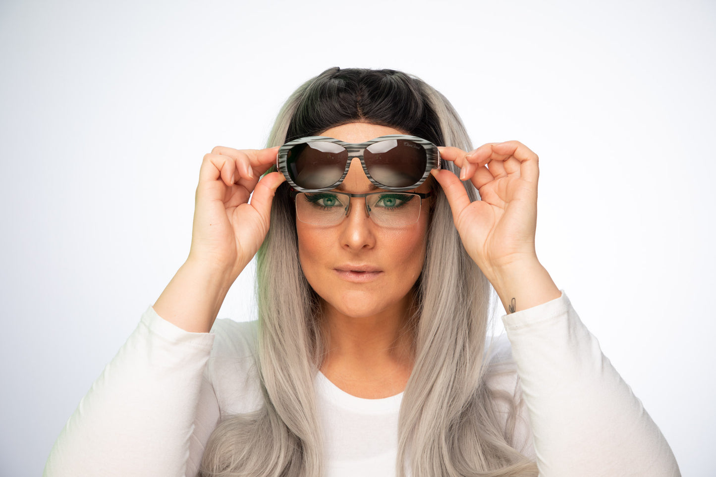 DC-POL-2028-GRAU-METT