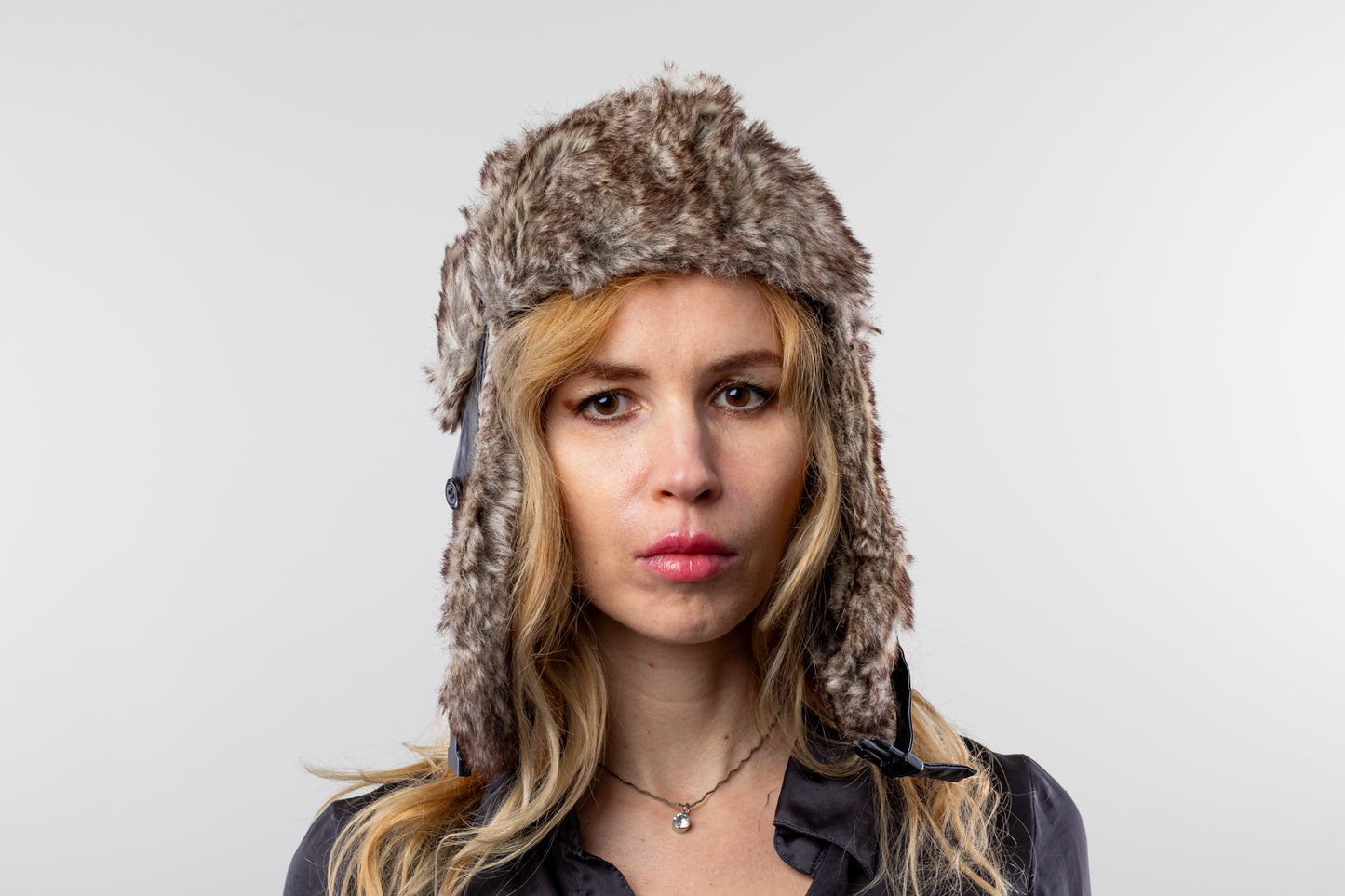 DC-W-505-Trendy Mütze mit langen Ohrenklappen