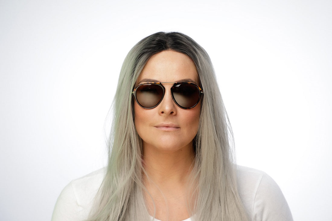 DC-A18028-C2-SPIGEL-hochwertigen Materialien wie: Acetate, Metal und Edelstahl gemacht.