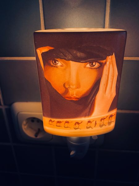 DC-Steckdosenlampe aus Porzellan:B-F