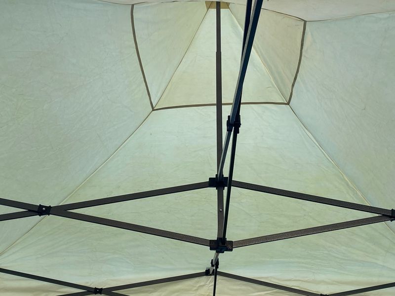 Pavillon 300x300 Meter in -Beige