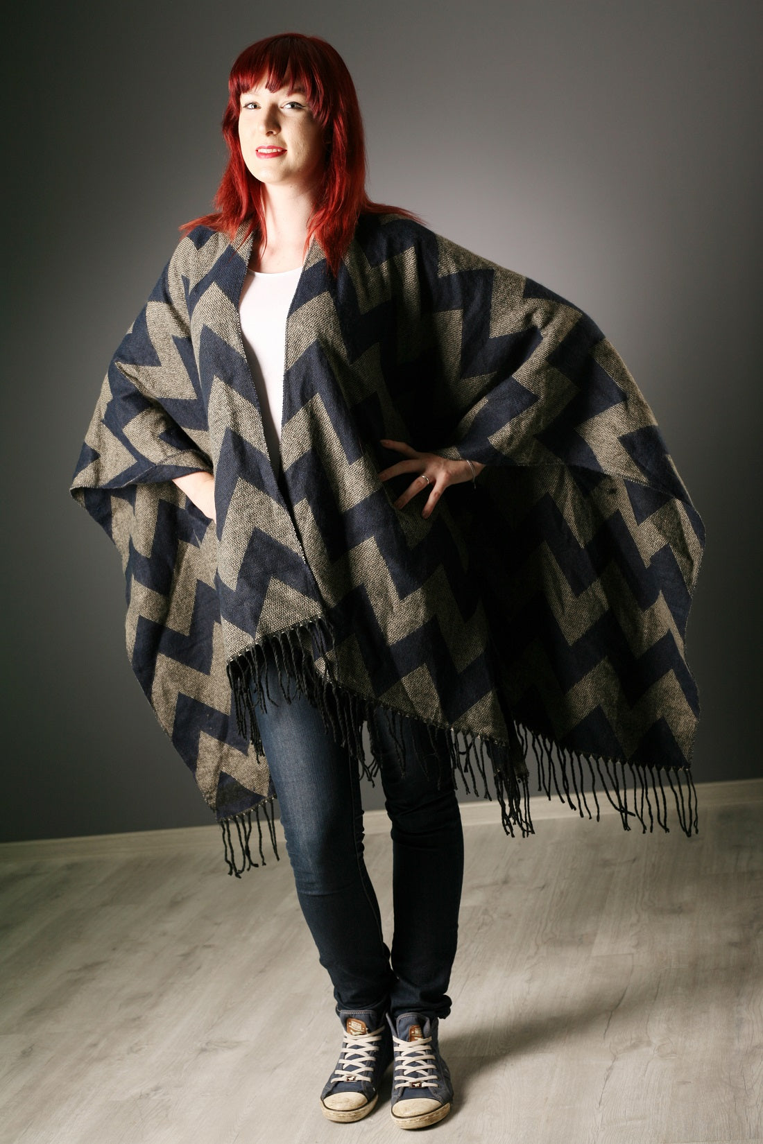 PONCHO-B-GRAU